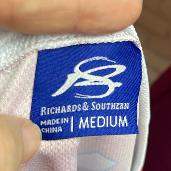 Richards and southern Brad Paisley 2020 concert jersey women’s medium - Picture 5 of 6